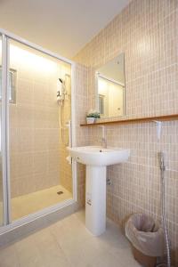 ห้องน้ำของ Maruay Living Apartment (Khaosan/Chinatown/Samyot MRT)