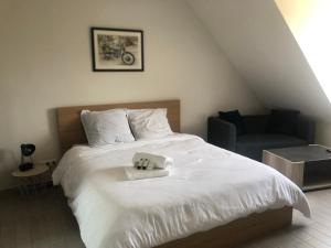 Fotografia z galérie ubytovania Maison 8 personnes 4 chambres parking privé pour 24h Mans v destinácii Coulaines + 12 fotografií