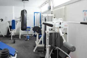 Γυμναστήριο ή/και όργανα γυμναστικής στο Luxus Apartment mit Skyline View.