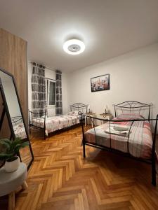 Posteľ alebo postele v izbe v ubytovaní Stone Sun