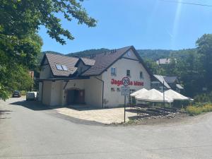 Rakennus, jossa bed & breakfast sijaitsee