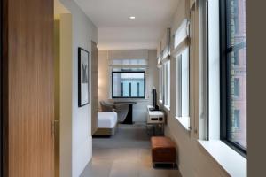 Katil atau katil-katil dalam bilik di Hyatt Centric The Loop Chicago