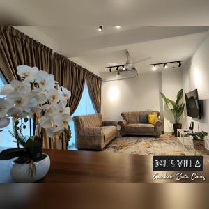 Posezení v ubytování Dels Villa with private pool near UIA Batu Caves Gombak