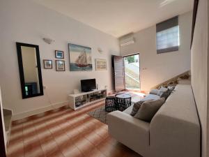 Μια τηλεόραση ή/και κέντρο ψυχαγωγίας στο Villa Ana