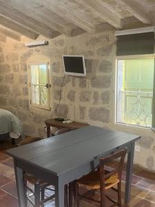 Μια τηλεόραση ή/και κέντρο ψυχαγωγίας στο Les Litanies - Centre historique Pezenas
