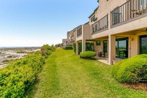 Природа в окрестностях дома для отпуска