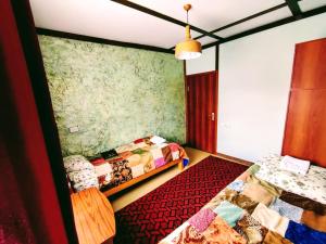 Postel nebo postele na pokoji v ubytování LAILA Guest House