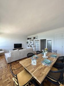 Телевизор и/или развлекательный центр в Apartamento Paseo del Muro