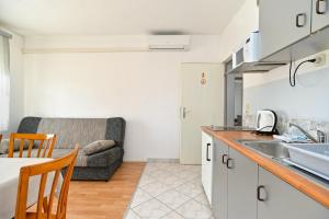 Köök või kööginurk majutusasutuses Apartments Stefko 2071