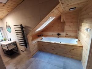 Koupelna v ubytování Wellness Hotel Koliba