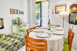 TV a/nebo společenská místnost v ubytování Casa dei colori