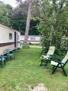 Zahrada ubytování Camping Bakkum, vintage ruime caravan 25 m2 sanitair op 100 meter