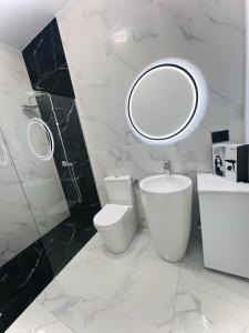 Ένα μπάνιο στο Central Residence
