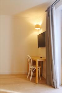 A television and/or entertainment centre at Sóller Center