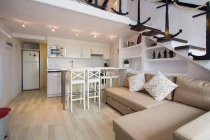 Kuchyň nebo kuchyňský kout v ubytování Fisherman's house, 1st line of sea