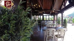 Reštaurácia alebo iné gastronomické zariadenie v ubytovaní Guesthouse Agonari