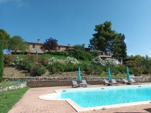 Country House La Collina di Bargiano - Casa Raffaella内部或周边的泳池