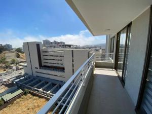 - Balcón de un edificio con vistas a la ciudad en Apartamento en Centro de Viña del Mar, en Viña del Mar