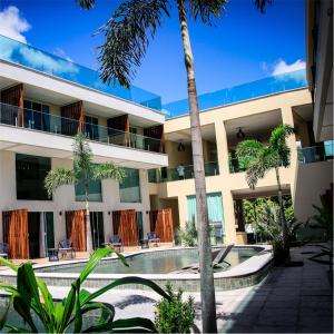 傑里科科拉的住宿－Star Palace Hotel Jeri，一座带游泳池和大楼的度假村