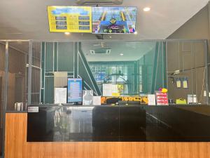 Kuchyň nebo kuchyňský kout v ubytování Smile Hotel Klang Bukit Tinggi