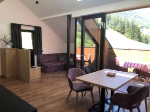 Posedenie v ubytovaní Appartements Pedescin