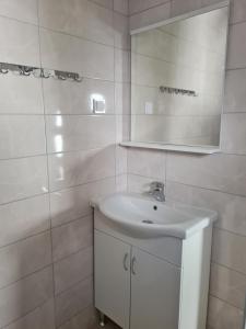 Ванна кімната в Demir Apartmani