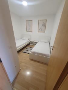 Postel nebo postele na pokoji v ubytování Apartment Olive Garden with Private Pool