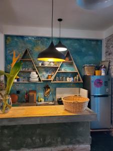 Η κουζίνα ή μικρή κουζίνα στο Villa summertime Mirissa +36 φωτογραφίες