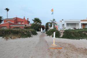 a road leading to a house on the beach at Apartamento nuevo en urbanización a 250 metros de la playa in Denia