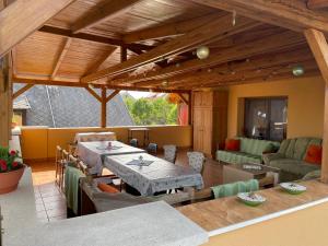 Posedenie v ubytovaní Jázmin-Szieszta Apartmanház Balatonfüred