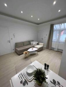 Posezení v ubytování Sublime appartement Calme Cosy & Jacuzzi