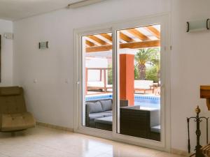 Posezení v ubytování Villa KM2 lovely villa located just outside of Sa Carroca a 5 minute drive from Playa den Bossa
