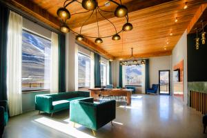 Zona d'estar a Suatis Resort Kazbegi
