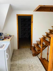 Fotografia z galérie ubytovania Klebi’s apartmanház v destinácii Balatonföldvár