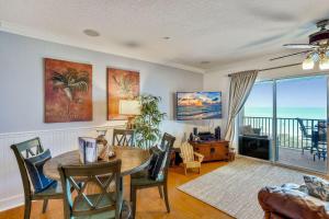 Зона вітальні в Oceanside 302