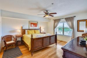 Ліжко або ліжка в номері Oceanside 302