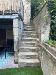 Zdjęcie z galerii obiektu Le Badebec, Appt dans maison typique avec jardin privé w mieście Chinon