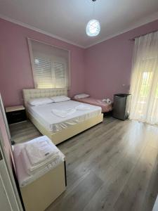 Katil atau katil-katil dalam bilik di Vila Gregor