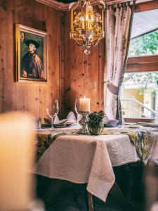 Zdjęcie z galerii obiektu Wellnessresidenz Alpenrose w mieście Maurach