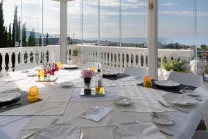 A balcony or terrace at Villa La Perla