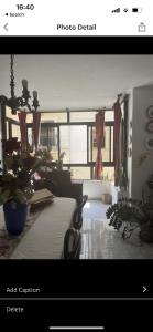 une photo d'un salon avec un canapé et une table dans l'établissement My apartment to rent one room, à Sliema