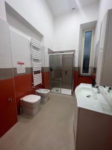 Un baño de Dimora Chiaia 209