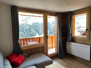 Gallery image of Appartement 3 étoiles avec balcon, vue montagne à Méribel Mottaret in Les Allues