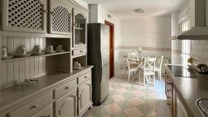 Η κουζίνα ή μικρή κουζίνα στο Casa Rural Las Camelias +22 φωτογραφίες