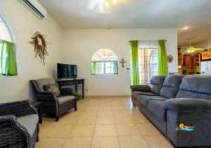 Χώρος καθιστικού στο Mountain side Delight - Palapas house San Felipe Vacation Rental