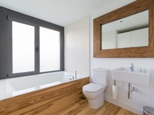 Łazienka w obiekcie Salobre Villas Lagos