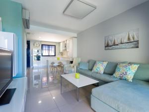 A kitchen or kitchenette at Meloneras Bay Suites