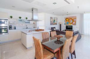 Küche/Küchenzeile in der Unterkunft Tauro Villas Deluxe