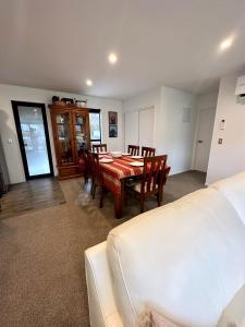 Posezení v ubytování Naseby Modern Home