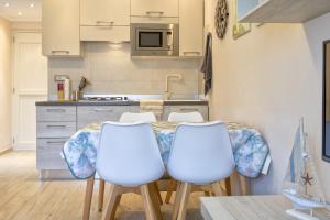 Foto dalla galleria di Alghero appartamento via Lido ad Alghero Altre 14 foto
